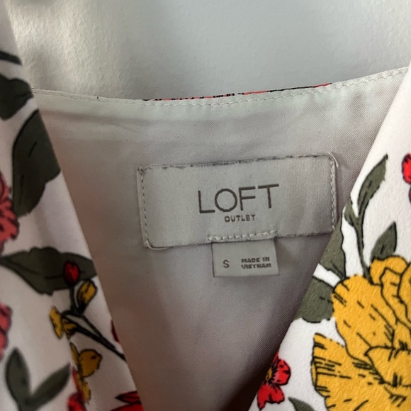 loft dainty floral dress - Picture 7 of 7